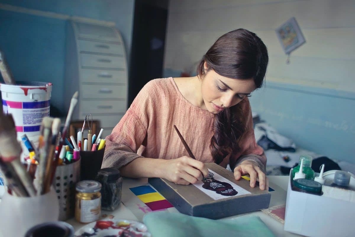 What Makes Art and Craft a Great Hobby for Moms?
