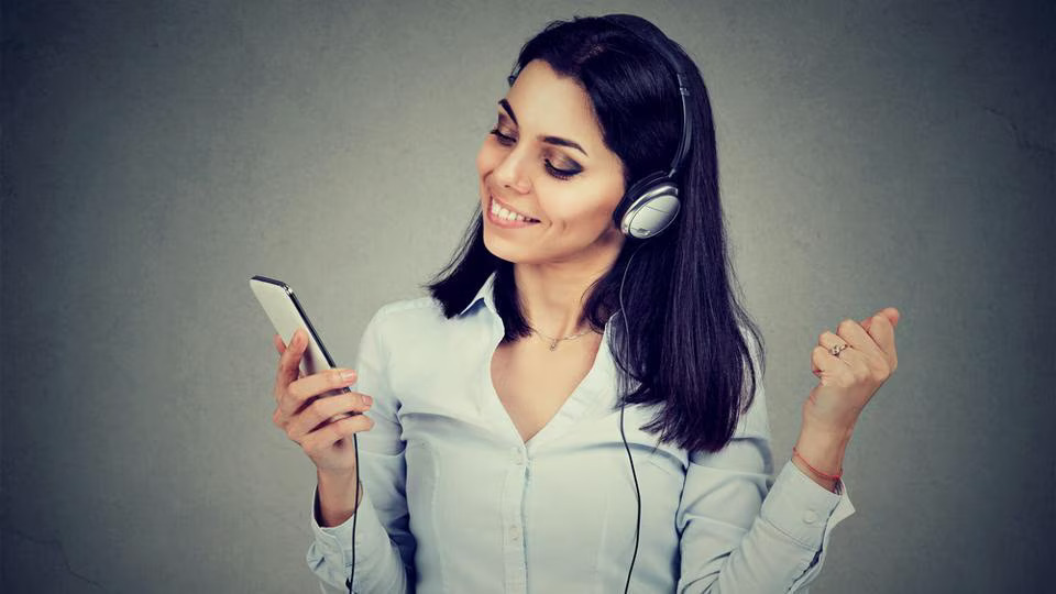 Divergent creativity may be enhanced by listening to upbeat music.