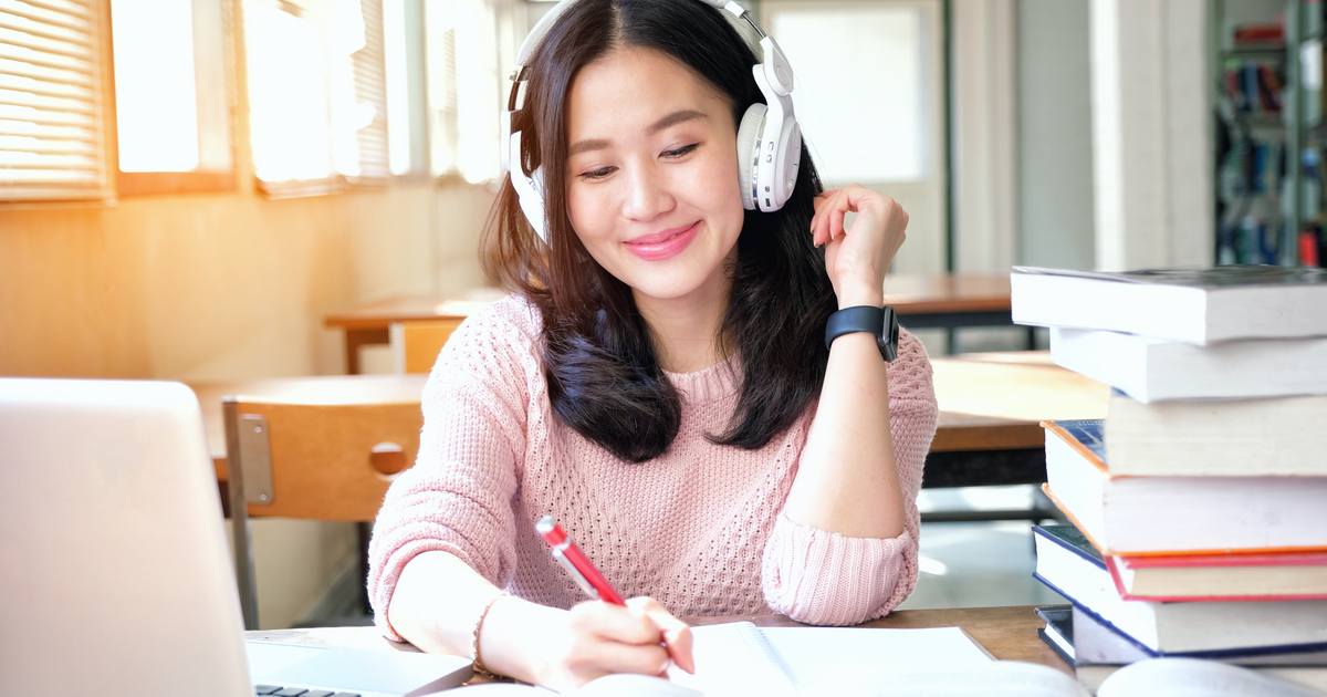 The Benefits of Listening to Music on the Brain