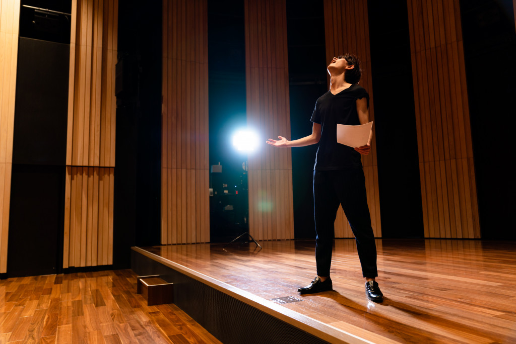 What Are the Different Theatrical Styles?