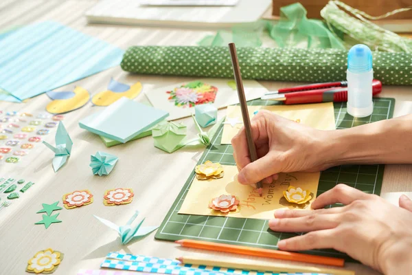 15 Low-Cost Craft Hobby Ideas for Beginners